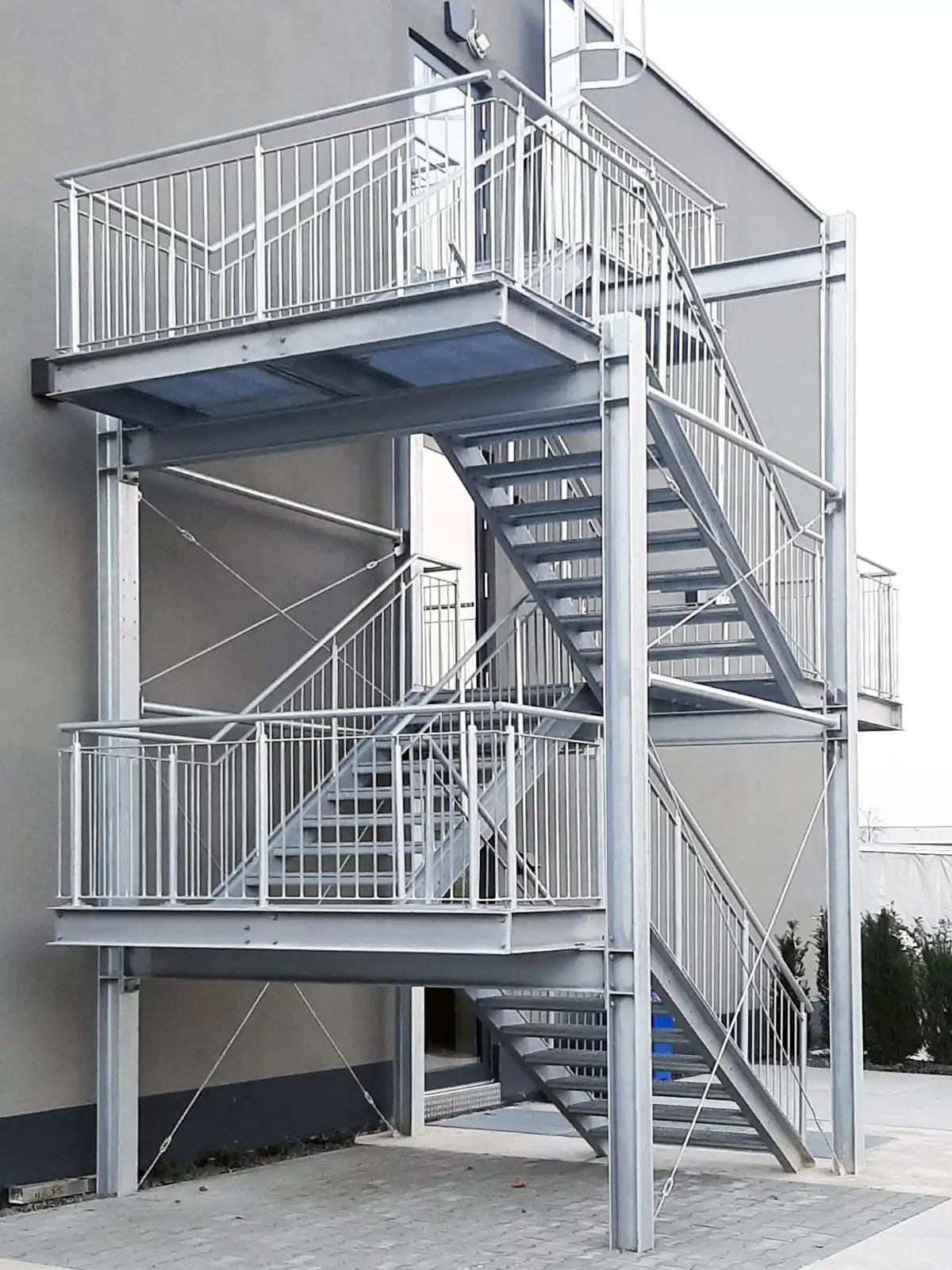 Stahlbaubühnen Treppen Podeste